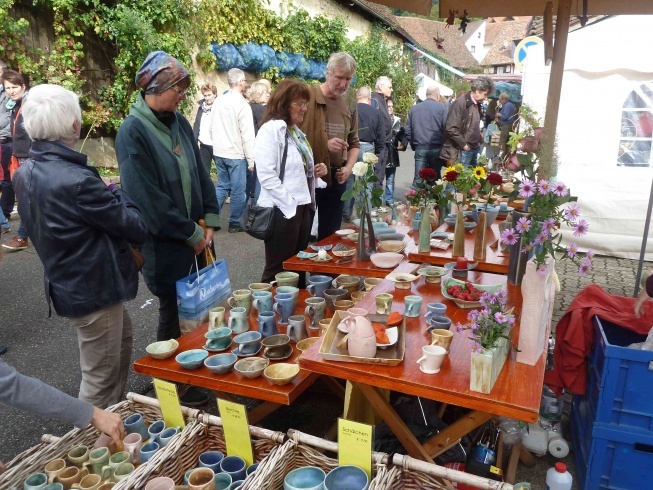 Kunsthandwerkermarkt Holzen